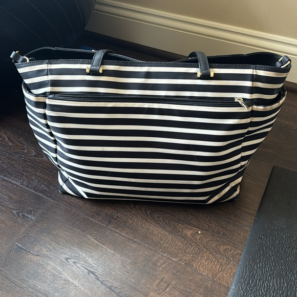Kate Spade Tote - Picture 5 of 9